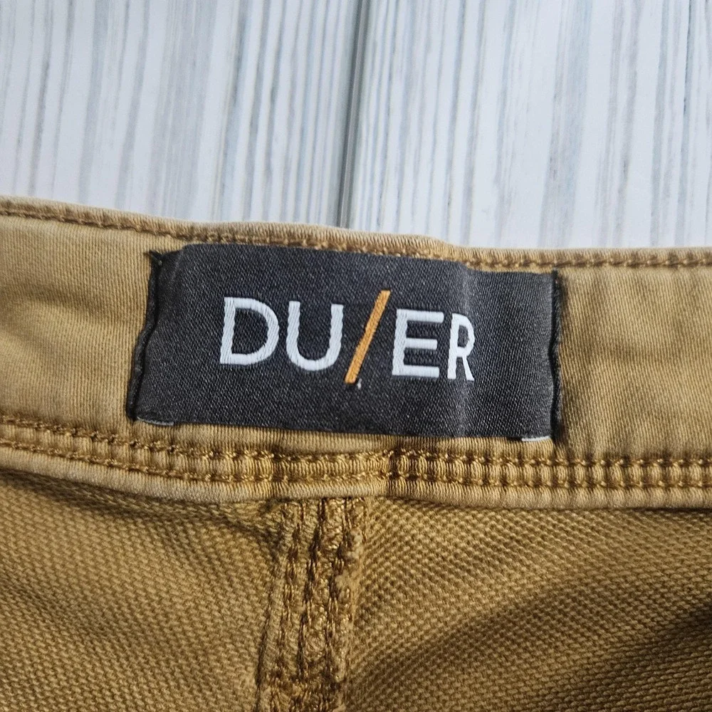 DU/ER Shorts Mens 33 Beige Canvas Chino 10 Inseam 5-Pocket Relaxed Fit Casual - Picture 2 of 5
